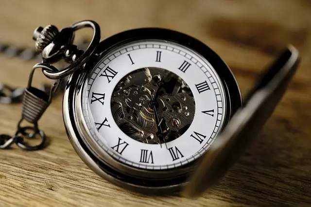 The Best Times and Reasons for When to Sell Your House